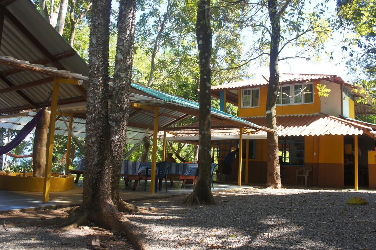 Cebaco Sunrise Lodge Isla Cebaco Екстер'єр фото